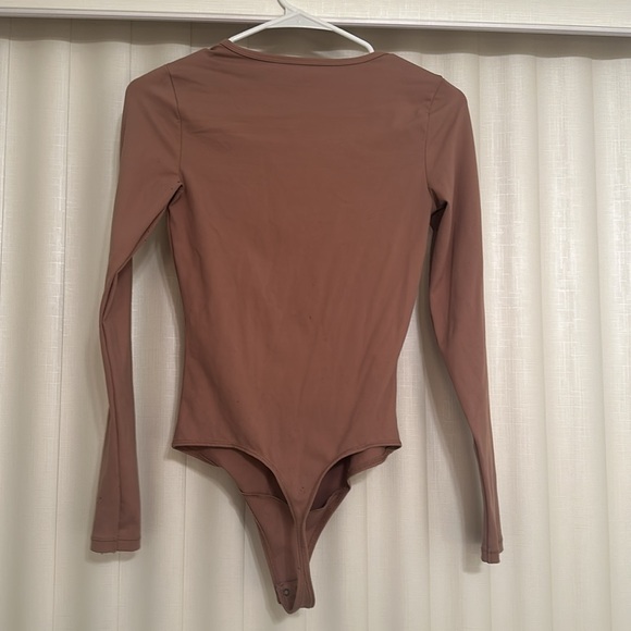 XS brown long sleeve body suit from Abercrombie - Picture 2 of 2